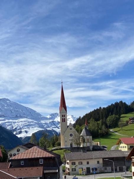 Hotel Dorfstube Holzgau Exteriér fotografie